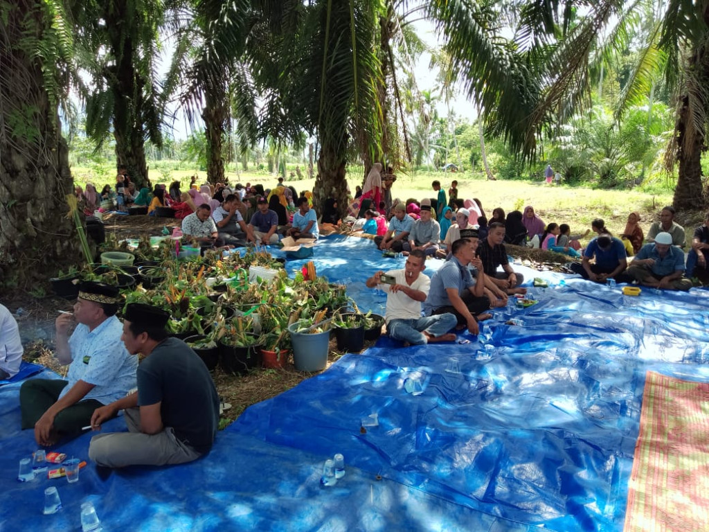 Setiap 1 Tahun Sekali Masyarakat Titi Mas Mengadakan Kenduri Rarak/ disebut juga dengan Mata Air.